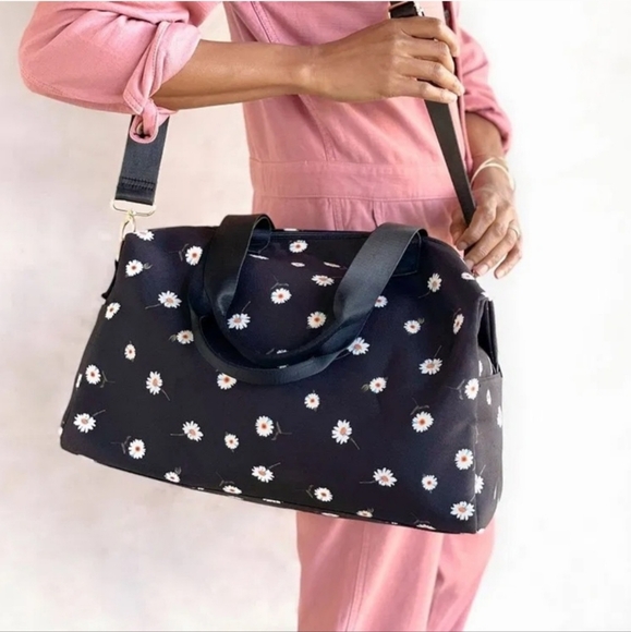Alice + Olivia by Stacey Bendet Daisy Print Weekender Travel Duffle Bag - Picture 5 of 11